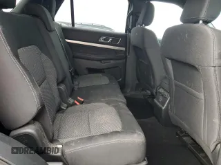 2019 Ford Explorer XLT z VIN 1FM5K8D8XKGA08921, wystawiony jako Copart lot #61784075 z przebiegiem 113 954 mil mil oraz Szkoda całkowita • Salvage title. Historia ofert i sprzedaży dostępna na DreamBid. Obrazek 11.