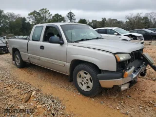 2005 Chevrolet Silverado 1500 LS with VIN 2GCEC19T851297868, listed as a Copart auction lot 41580555 with 257,286 mi miles and Salvage Title. Bid and sale history available at carsss.com. Image 4.