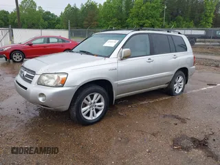 2007 Toyota Highlander Hybrid with VIN JTEGW21A270020336, listed as a IAAI auction lot 42101720 with 206,279 mi miles. Bid and sale history available at carsss.com. Image 2.