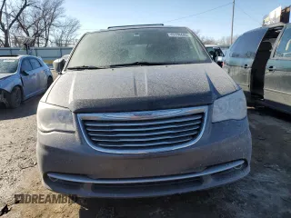 2015 Chrysler Town & Country Touring with VIN 2C4RC1BG6FR596454, listed as a Copart auction lot 45336685 with 114,070 mi miles and Salvage Title. Bid and sale history available at DreamBid. Image 5.