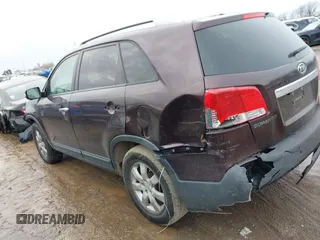 2011 Kia Sorento LX with VIN 5XYKT4A15BG158099, listed as a IAAI auction lot 41641344 with 171,289 mi miles. Bid and sale history available at carsss.com. Image 3.