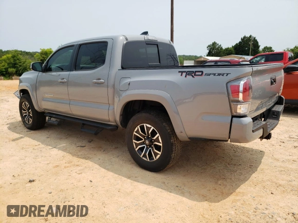 2021 Toyota Tacoma SR5 z VIN 5TFAZ5CN2MX099562, wystawiony jako Copart lot #59329335 z przebiegiem 23 570 mil mil oraz Czysty tytuł • Clean title. Historia ofert i sprzedaży dostępna na DreamBid. Obrazek 2.