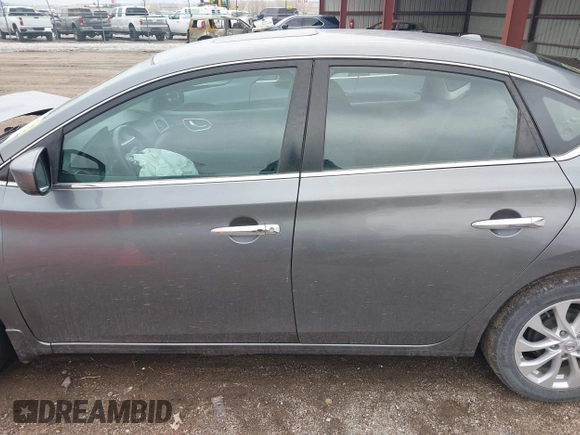 2017 Nissan Sentra SV z VIN 3N1AB7AP0HY376480, wystawiony jako IAAI lot #41936237 z przebiegiem 74 010 mil mil oraz . Historia ofert i sprzedaży dostępna na DreamBid. Obrazek 14.
