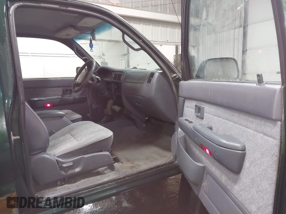 2000 Toyota Tacoma with VIN 5TEWN72N8YZ708960, listed as a IAAI auction lot 41820405 with 175,453 mi miles and . Bid and sale history available at DreamBid. Image 5.