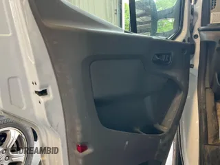 2021 Ford Transit Cargo с VIN 1FTBR1CG4MKA80751, выставлен на аукционе IAAI как лот 42859733 с пробегом 80 844 миль миль и . История ставок и продаж доступна на DreamBid. Изображение 1.