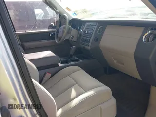 2011 Ford Expedition Max XLT with VIN 1FMJK1H51BEF26434, listed as a IAAI auction lot 40121518 with 294,470 mi miles and . Bid and sale history available at DreamBid. Image 5.