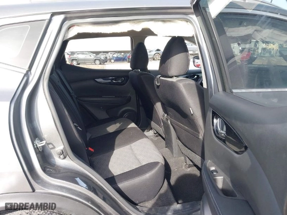 2019 Nissan Rogue Sport SV with VIN JN1BJ1CP7KW243893, listed as a IAAI auction lot 41088816 with 70,198 mi miles. Bid and sale history available at carsss.com. Image 8.