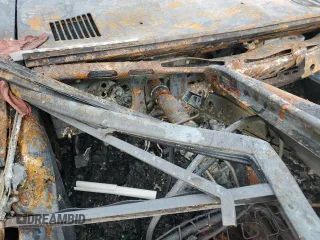 1976 Ford Bronco z VIN U15GLA26168, wystawiony jako Copart lot #83071204 z przebiegiem Nie podano mil oraz Szkoda całkowita • Salvage title. Historia ofert i sprzedaży dostępna na DreamBid. Obrazek 9.
