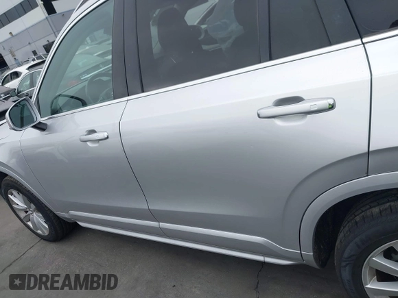 2016 Volvo XC90 T6 Momentum с VIN YV4A22PK5G1033319, выставлен на аукционе IAAI как лот 41870682 с пробегом 85 697 миль миль и . История ставок и продаж доступна на DreamBid. Изображение 14.