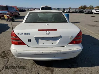 2001 Mercedes-Benz SLK-Class with VIN WDBKK65FX1F207009, listed as a Copart auction lot 77037374 with Not Provided miles and Clean Title. Bid and sale history available at carsss.com. Image 6.