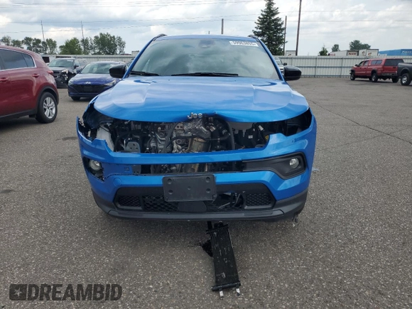 2023 Jeep Compass Latitude z VIN 3C4NJDBN1PT537959, wystawiony jako Copart lot #59963855 z przebiegiem 24 636 mil mil oraz Szkoda całkowita • Salvage title. Historia ofert i sprzedaży dostępna na DreamBid. Obrazek 5.