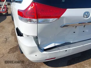 2011 Toyota Sienna XLE AAS with VIN 5TDYK3DCXBS097582, listed as a IAAI auction lot 42233594 with 226,902 mi miles and . Bid and sale history available at DreamBid. Image 6.