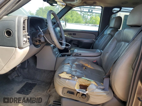 2002 Chevrolet Suburban LS с VIN 3GNEC16Z02G326802, выставлен на аукционе Copart как лот 56703835 с пробегом 139 480 миль миль и Списание • Salvage title. История ставок и продаж доступна на DreamBid. Изображение 7.
