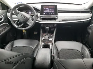 2022 Jeep Compass Latitude with VIN 3C4NJCBB3NT119450, listed as a Copart auction lot 45893475 with 18,004 mi miles and Salvage Title. Bid and sale history available at carsss.com. Image 8.