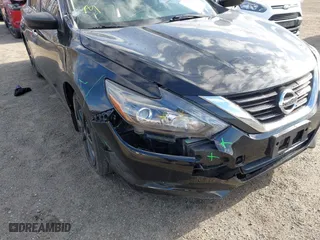 2017 Nissan Altima 2.5 SR with VIN 1N4AL3AP3HC286287, listed as a IAAI auction lot 41734373 with 118,932 mi miles. Bid and sale history available at carsss.com. Image 6.