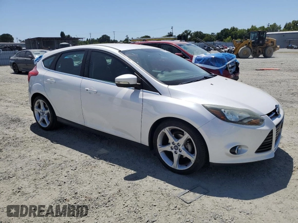 2014 Ford Focus Titanium with VIN 1FADP3N2XEL423320, listed as a Copart auction lot 58709875 with 93,011 mi miles and Salvage title. Bid and sale history available at DreamBid. Image 4.