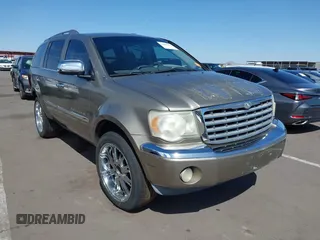 2007 Chrysler Aspen Limited z VIN 1A8HX58N37F537554, wystawiony jako IAAI lot #41683422 z przebiegiem 195 132 mil mil oraz . Historia ofert i sprzedaży dostępna na DreamBid. Obrazek 1.