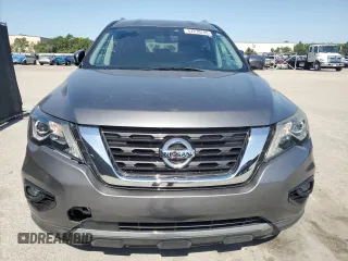 2019 Nissan Pathfinder S z VIN 5N1DR2MN7KC608944, wystawiony jako Copart lot #57270745 z przebiegiem 70 455 mil mil oraz Czysty tytuł • Clean title. Historia ofert i sprzedaży dostępna na DreamBid. Obrazek 5.