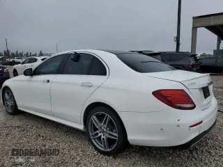 2019 Mercedes-Benz E-Class E 300 with VIN WDDZF4JB1KA613597, listed as a Copart auction lot 41801775 with 130,480 mi miles and Clean Title. Bid and sale history available at carsss.com. Image 2.