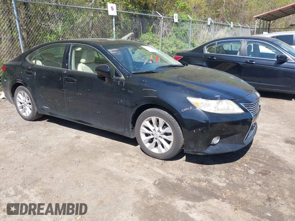 2013 Lexus ES 300h with VIN JTHBW1GG7D2011330, listed as a IAAI auction lot 42036591 with 121,135 mi miles and . Bid and sale history available at DreamBid. Image 1.