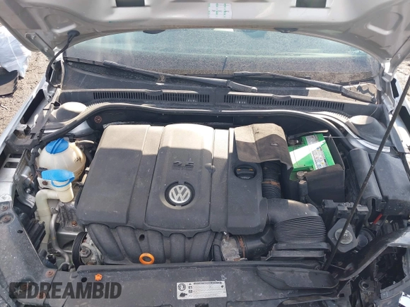 2011 Volkswagen Jetta SE with VIN 3VWDZ7AJ7BM368275, listed as a IAAI auction lot 41444681 with 139,828 mi miles and . Bid and sale history available at DreamBid. Image 10.