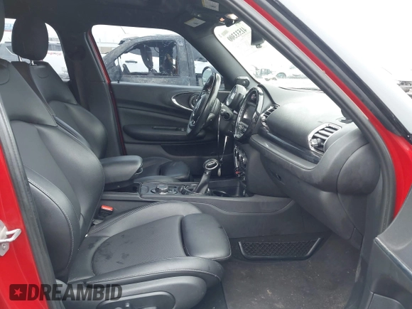 2017 MINI Clubman Cooper with VIN WMWLN5C51H2E32647, listed as a IAAI auction lot 41533300 with 84,666 mi miles and . Bid and sale history available at DreamBid. Image 5.