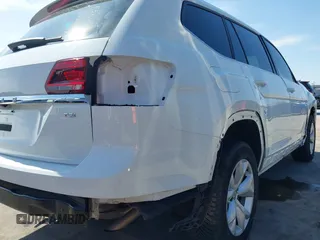 2018 Volkswagen Atlas S with VIN 1V2AP2CA1JC565274, listed as a IAAI auction lot 41686934 with 68,289 mi miles and . Bid and sale history available at DreamBid. Image 20.