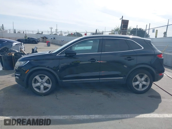 2017 Lincoln MKC Premiere with VIN 5LMCJ1C99HUL03978, listed as a IAAI auction lot 41602939 with 127,078 mi miles and . Bid and sale history available at DreamBid. Image 6.