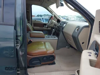 2005 Ford F-150 XLT с VIN 1FTPW14575KB72076, выставлен на аукционе IAAI как лот 42422135 с пробегом 255 459 миль миль и . История ставок и продаж доступна на DreamBid. Изображение 5.