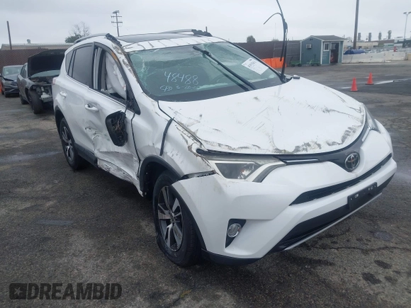 2018 Toyota RAV4 XLE with VIN 2T3WFREV0JW452030, listed as a IAAI auction lot 41915411 with 1 mi miles. Bid and sale history available at carsss.com. Image 1.