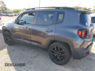 2018 Jeep Renegade Latitude with VIN ZACCJABB8JPH53592, listed as a IAAI auction lot 42527616 with 152,811 mi miles and . Bid and sale history available at DreamBid. Image 3.