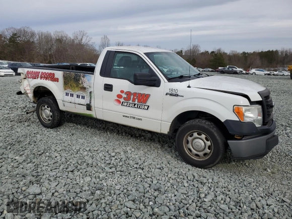 2013 Ford F-150 XL with VIN 1FTMF1CM7DKE41350, listed as a Copart auction lot 47526385 with 210,727 mi miles and Salvage Title. Bid and sale history available at carsss.com. Image 4.