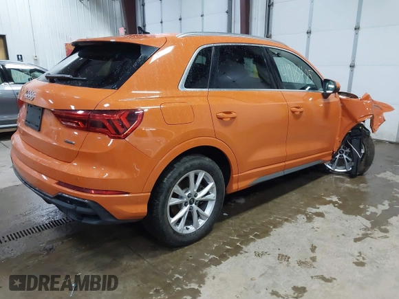 2023 Audi Q3 S line Premium z VIN WA1DECF3XP1112714, wystawiony jako IAAI lot #41918405 z przebiegiem 30 969 mil mil oraz . Historia ofert i sprzedaży dostępna na DreamBid. Obrazek 4.