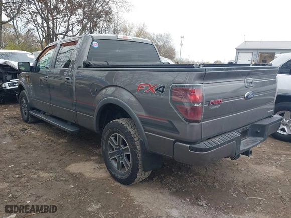 2014 Ford F-150 XL with VIN 1FTFW1EF1EKD16823, listed as a IAAI auction lot 40895020 with 133,901 mi miles. Bid and sale history available at carsss.com. Image 3.
