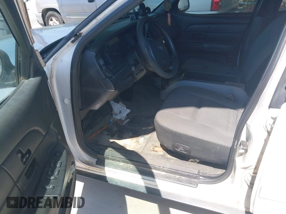 2007 Ford Police Interceptor with VIN 2FAFP71W47X128454, listed as a IAAI auction lot 42079360 with 263,185 mi miles and . Bid and sale history available at DreamBid. Image 5.