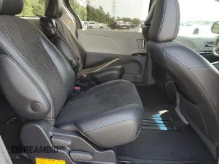 2013 Toyota Sienna SE с VIN 5TDXK3DC2DS383702, выставлен на аукционе Copart как лот 57618165 с пробегом 209 773 миль миль и Списание • Salvage title. История ставок и продаж доступна на DreamBid. Изображение 11.