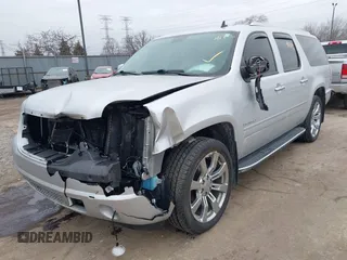 2014 GMC Yukon XL Denali with VIN 1GKS2MEF1ER246201, listed as a IAAI auction lot 41454172 with 135,394 mi miles. Bid and sale history available at carsss.com. Image 6.