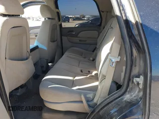 2008 GMC Yukon SLE w/3SA with VIN 1GKFC13C48J115787, listed as a IAAI auction lot 41825682 with 263,533 mi miles. Bid and sale history available at carsss.com. Image 8.