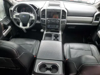 2018 Ford F-350 XL с VIN 1FT8W3BT6JEC54844, выставлен на аукционе Copart как лот 50246424 с пробегом 116 801 миль миль и Списание • Salvage title. История ставок и продаж доступна на DreamBid. Изображение 8.