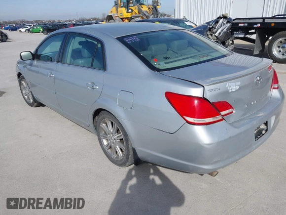 2007 Toyota Avalon XL with VIN 4T1BK36B27U231137, listed as a IAAI auction lot 41757966 with Not Provided miles and . Bid and sale history available at DreamBid. Image 3.