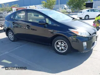 2015 Toyota Prius Four with VIN JTDKN3DU8F1875855, listed as a IAAI auction lot 41942209 with 275,120 mi miles. Bid and sale history available at carsss.com. Image 1.