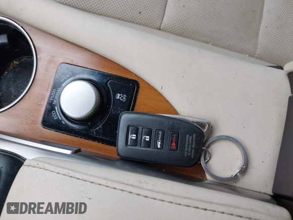 2019 Lexus RX with VIN 2T2ZZMCA8KC150189, listed as a IAAI auction lot 41063253 with 81,000 mi miles. Bid and sale history available at carsss.com. Image 11.