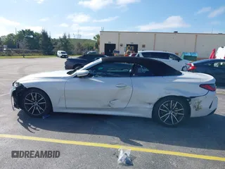 2024 BMW 4 Series 430i z VIN WBA23AT07RCP83781, wystawiony jako IAAI lot #41660520 z przebiegiem 24 064 mil mil oraz . Historia ofert i sprzedaży dostępna na DreamBid. Obrazek 14.