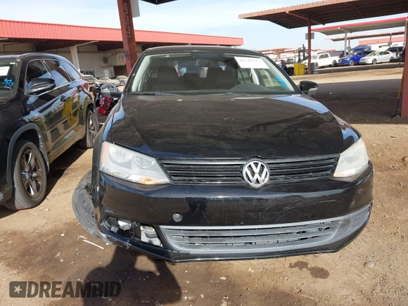 2012 Volkswagen Jetta Sedan SE w/Convenience PZEV with VIN 3VWDP7AJ1CM375679, listed as a IAAI auction lot 41529217 with 131,866 mi miles. Bid and sale history available at carsss.com. Image 6.