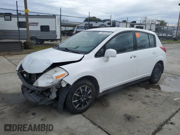 2007 Nissan Versa 1.8 S with VIN 3N1BC13E17L434652, listed as a Copart auction lot 43623295 with 109,793 mi miles and Salvage Title. Bid and sale history available at carsss.com. Image 1.