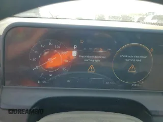 2024 Kia Seltos SX z VIN KNDETCA74R7475682, wystawiony jako Copart lot #50209985 z przebiegiem 34 847 mil mil oraz Szkoda całkowita • Salvage title. Historia ofert i sprzedaży dostępna na DreamBid. Obrazek 9.