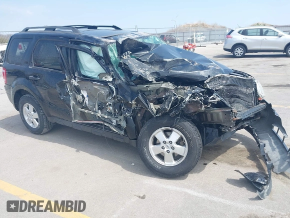 2012 Ford Escape XLT z VIN 1FMCU9DG0CKA83804, wystawiony jako IAAI lot #42099423 z przebiegiem Nie podano mil oraz . Historia ofert i sprzedaży dostępna na DreamBid. Obrazek 1.