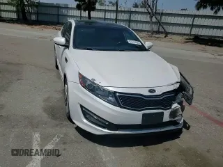 2013 Kia Optima SX z VIN 5XXGR4A60DG193592, wystawiony jako Copart lot #61274435 z przebiegiem 108 251 mil mil oraz Szkoda całkowita • Salvage title. Historia ofert i sprzedaży dostępna na DreamBid. Obrazek 14.
