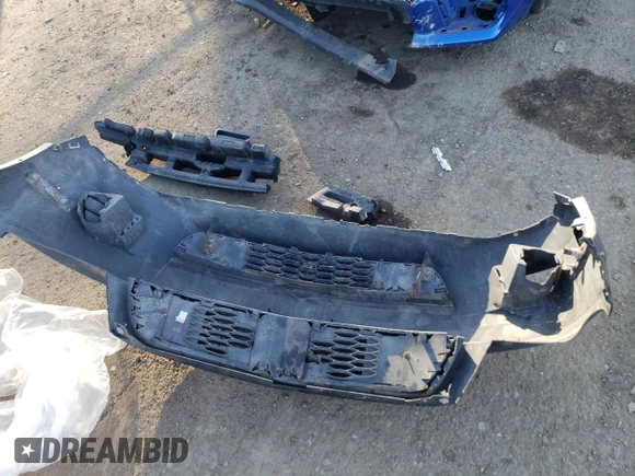2011 Ford Mustang V6 with VIN 1ZVBP8AM8B5163034, listed as a Copart auction lot 83619534 with 112,949 mi miles and Salvage title. Bid and sale history available at DreamBid. Image 12.