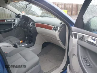 2007 Chrysler Pacifica Touring z VIN 2A8GM68X87R164399, wystawiony jako IAAI lot #42363682 z przebiegiem 158 445 mil mil oraz . Historia ofert i sprzedaży dostępna na DreamBid. Obrazek 5.